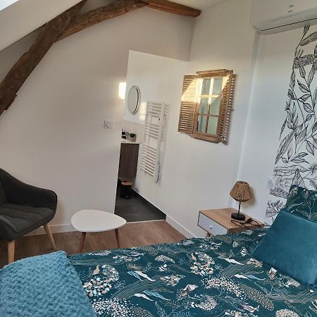 Gite Les Piraudieres Noyant-de-Touraine ภายนอก รูปภาพ