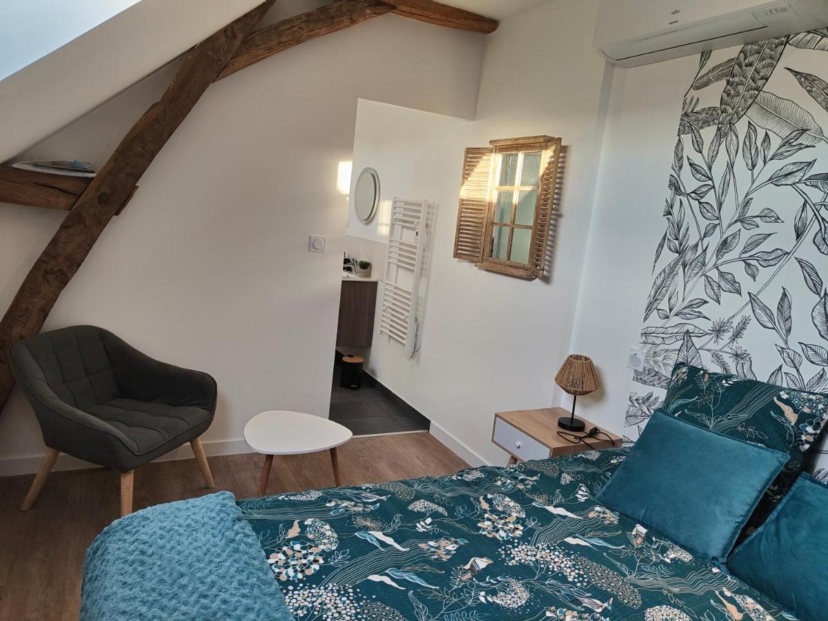 Gite Les Piraudieres Noyant-de-Touraine ภายนอก รูปภาพ